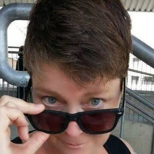 Meet your Posher, Leslie